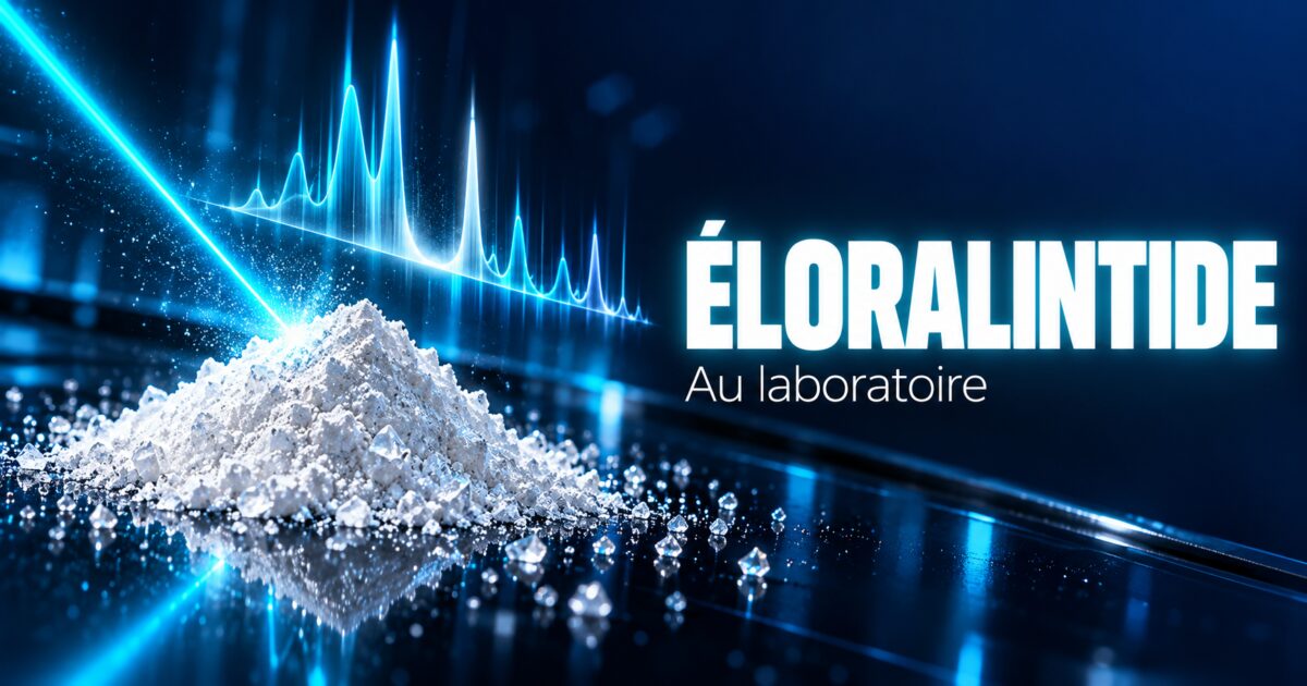 Éloralintide au laboratoire : poudre blanche cristalline sous un faisceau d'analyse